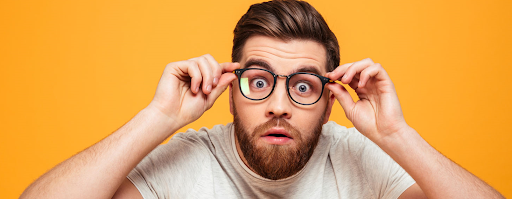 MANG K&Iacute;NH THƯỜNG XUY&Ecirc;N C&Oacute; TỐT CHO MẮT HAY KH&Ocirc;NG?