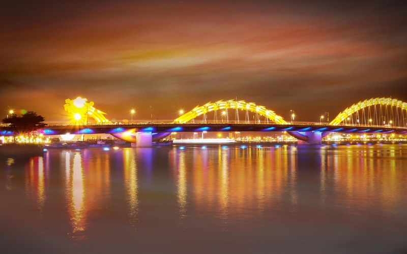 Da Nang- Pont du Dragon